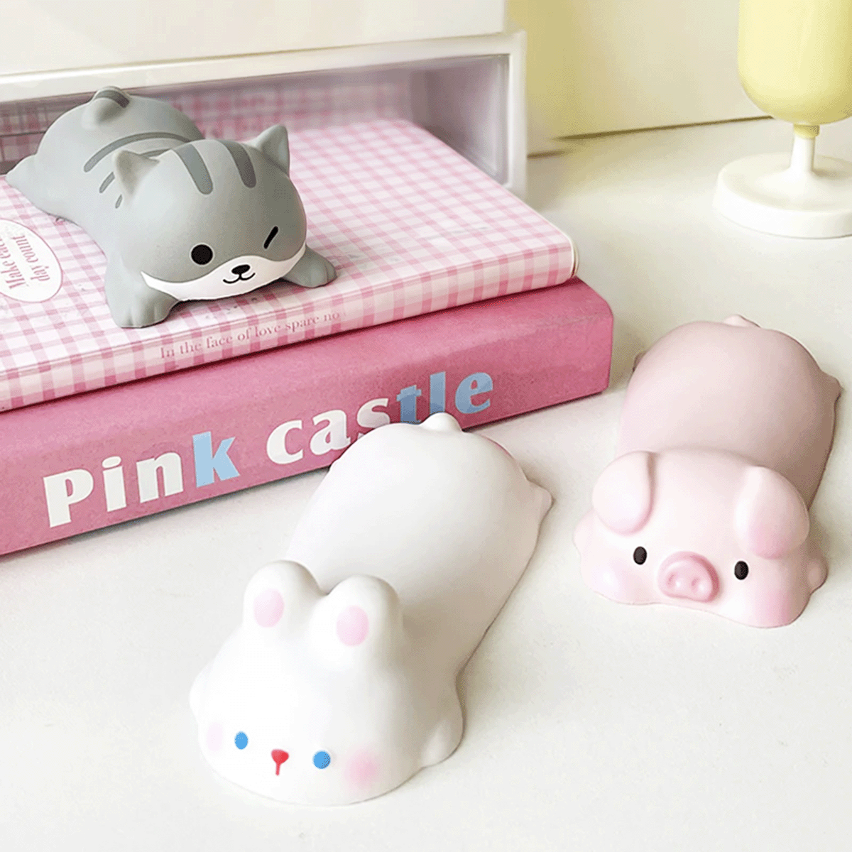 Reposa Muñeca Kawaii Antiestres NET2405 - Color: Rosa